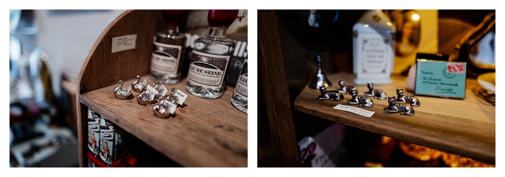 パリ前撮り写真のディスプレイにおすすめのアンティークカードホルダー。